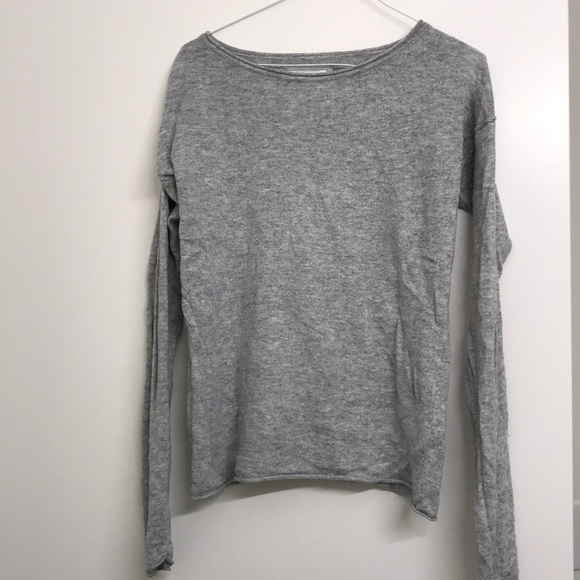 H&M Sweaters - H&M gray sweater H&M Sweaters - H&M gray sweater